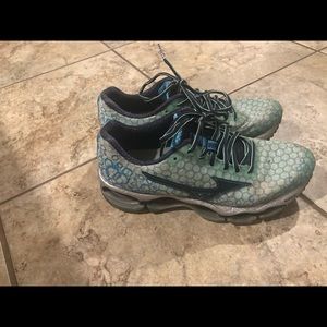 Mizuno Wave Prophecy 3